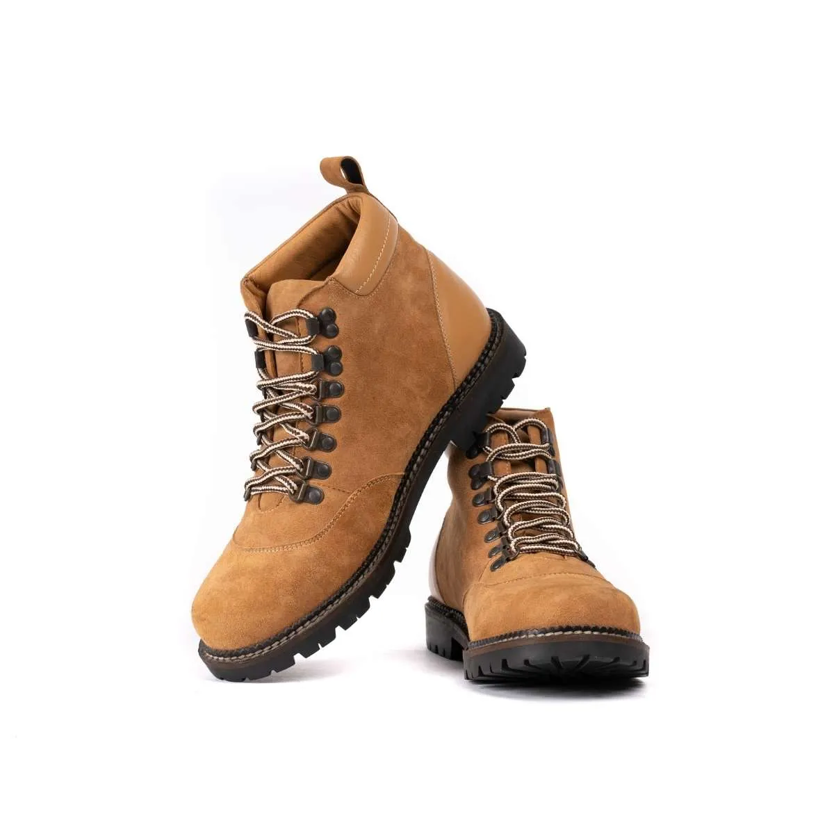 Boot in suede leather
