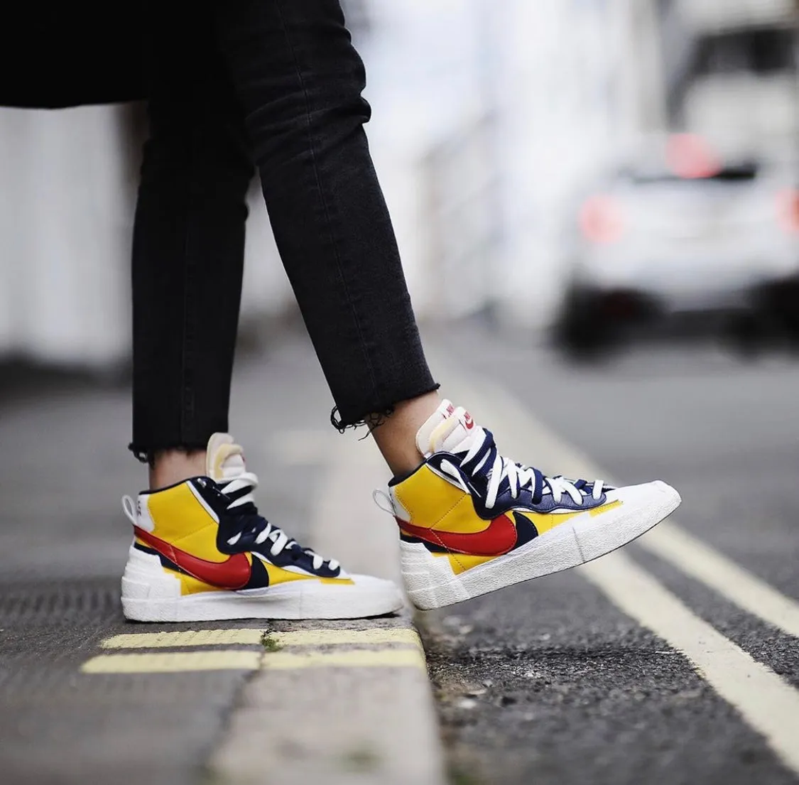 CE - NKE Blazer Yellow Red