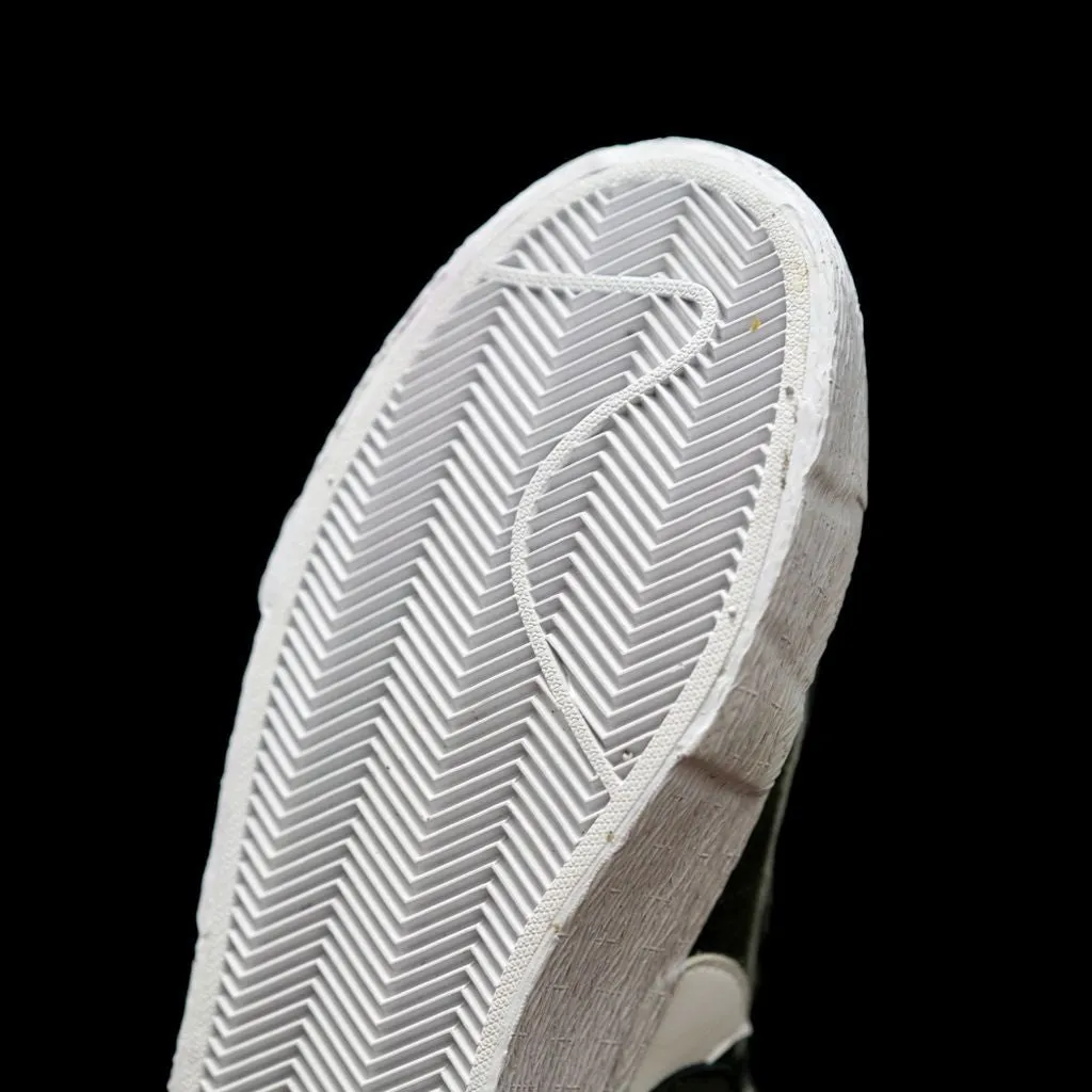 CE - Sacai x Blazer Low Black & White