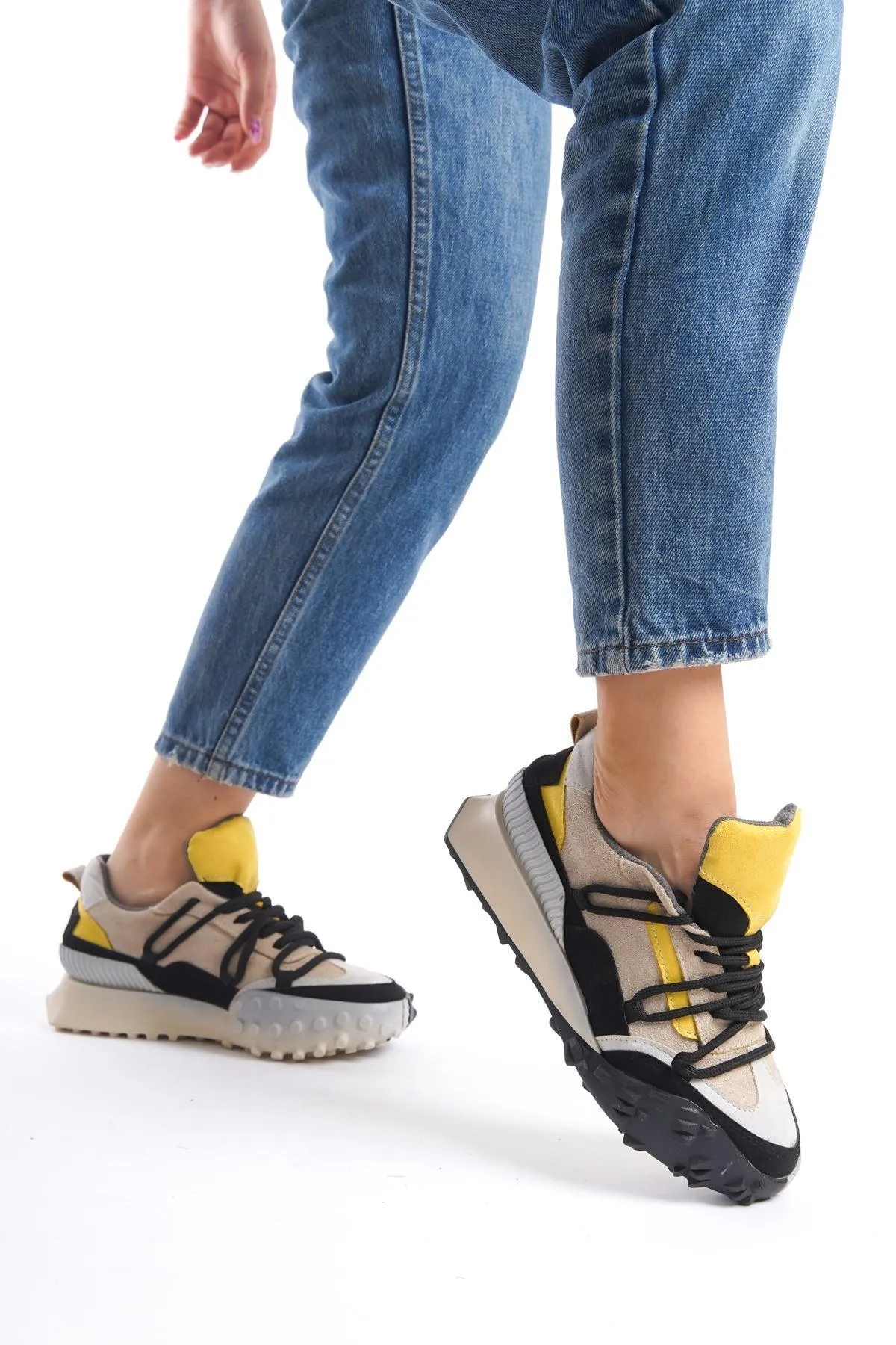 DISA Luxury Black Women's Sports Shoes
