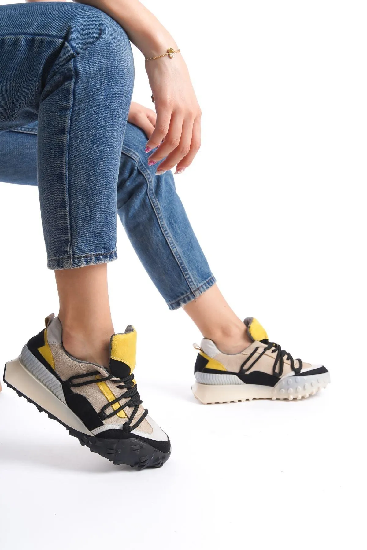 DISA Luxury Black Women's Sports Shoes