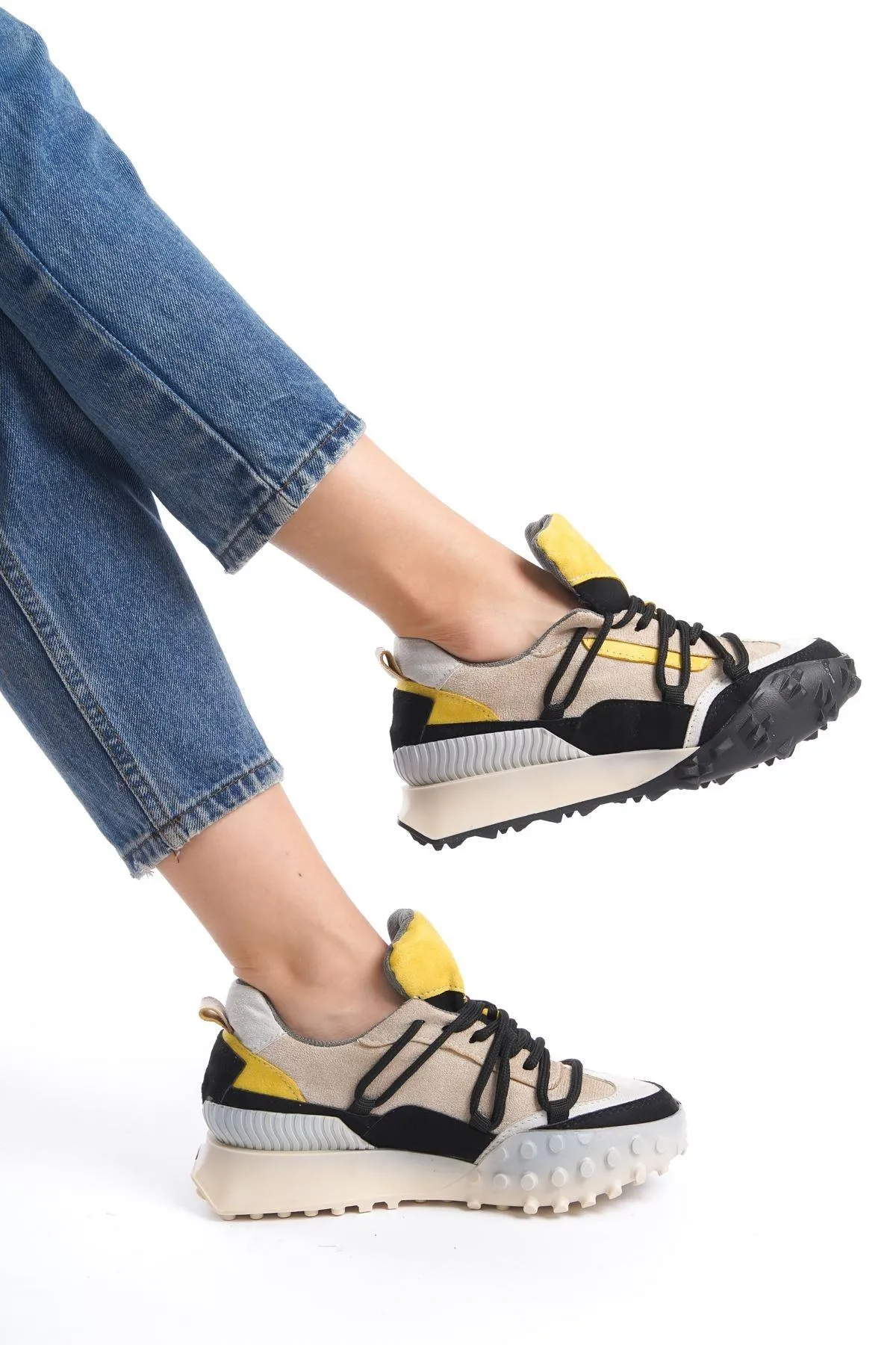 DISA Luxury Black Women's Sports Shoes