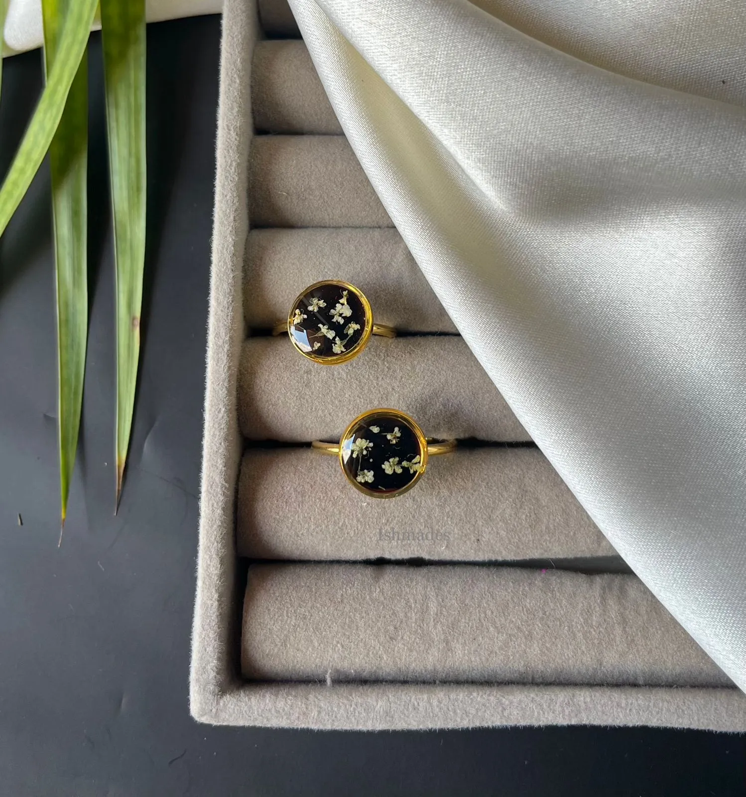 Ishmades Whimsy lace ring
