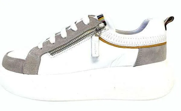Karen Koo 242335BG- Trainer