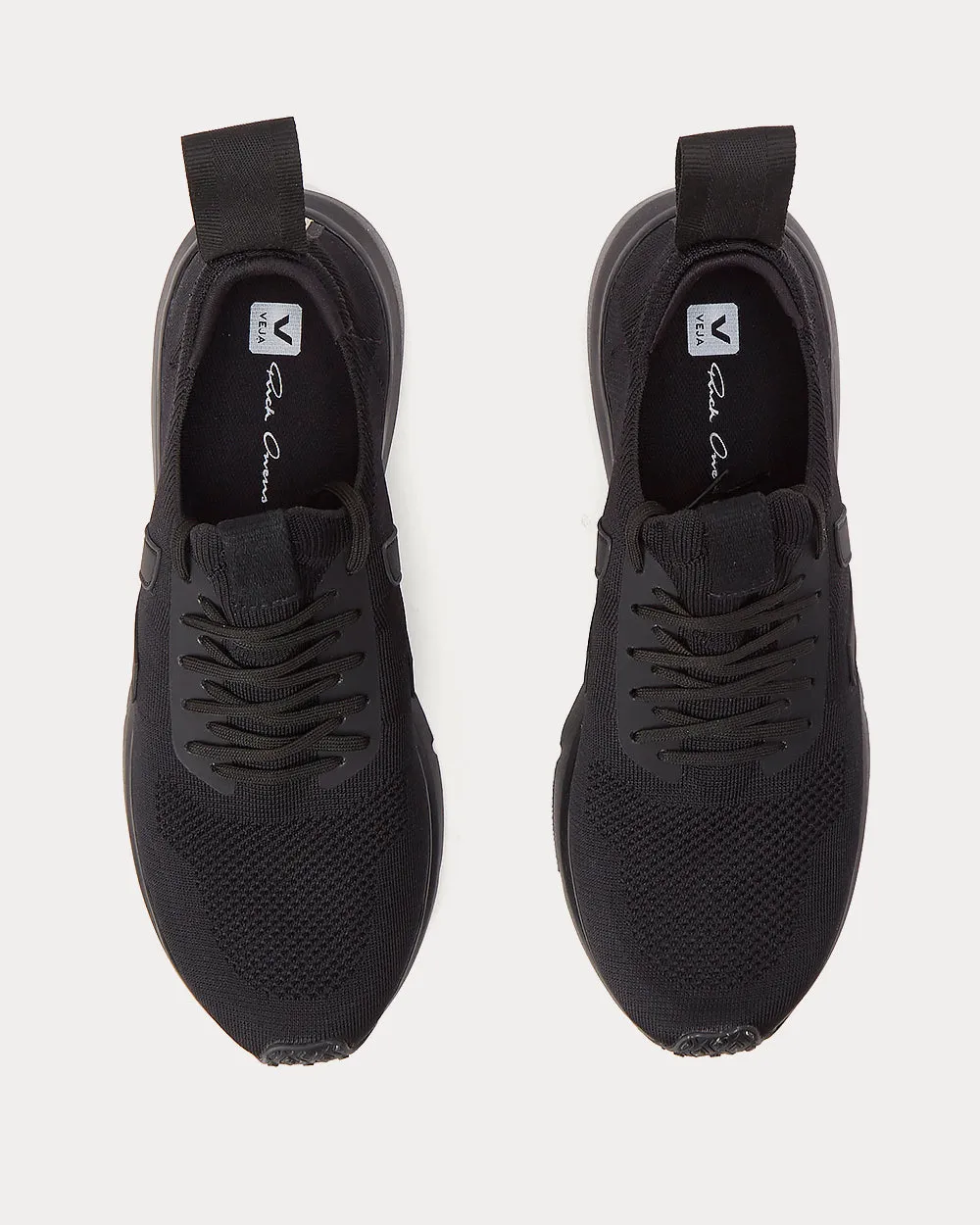 Runner Style 2 V-Knit Black Low Top Sneakers