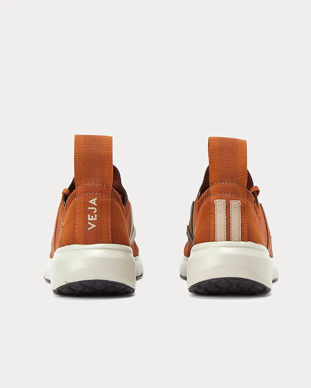 Runner Style 2 V-Knit Honey Low Top Sneakers