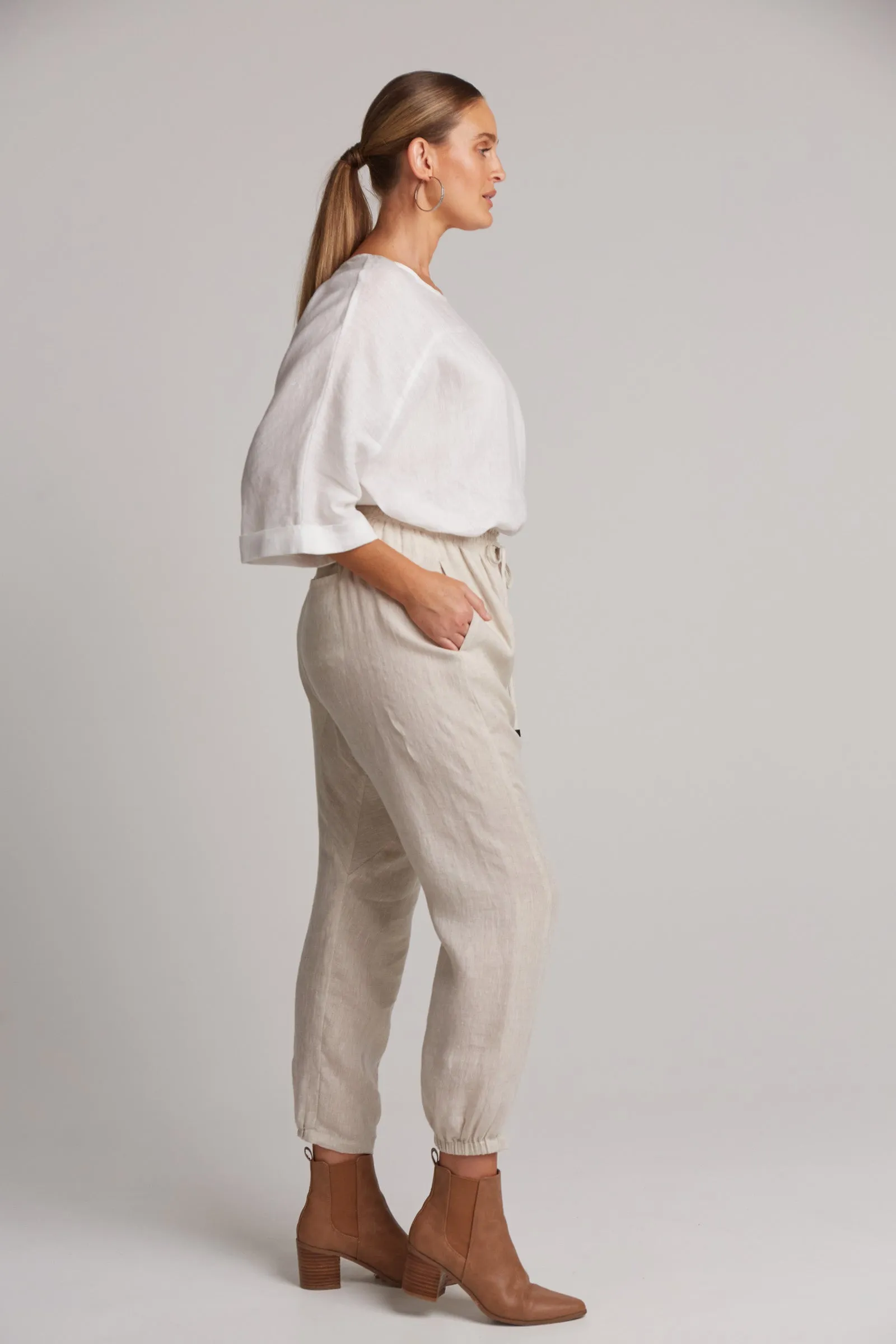 Studio Relaxed Pant - Tusk