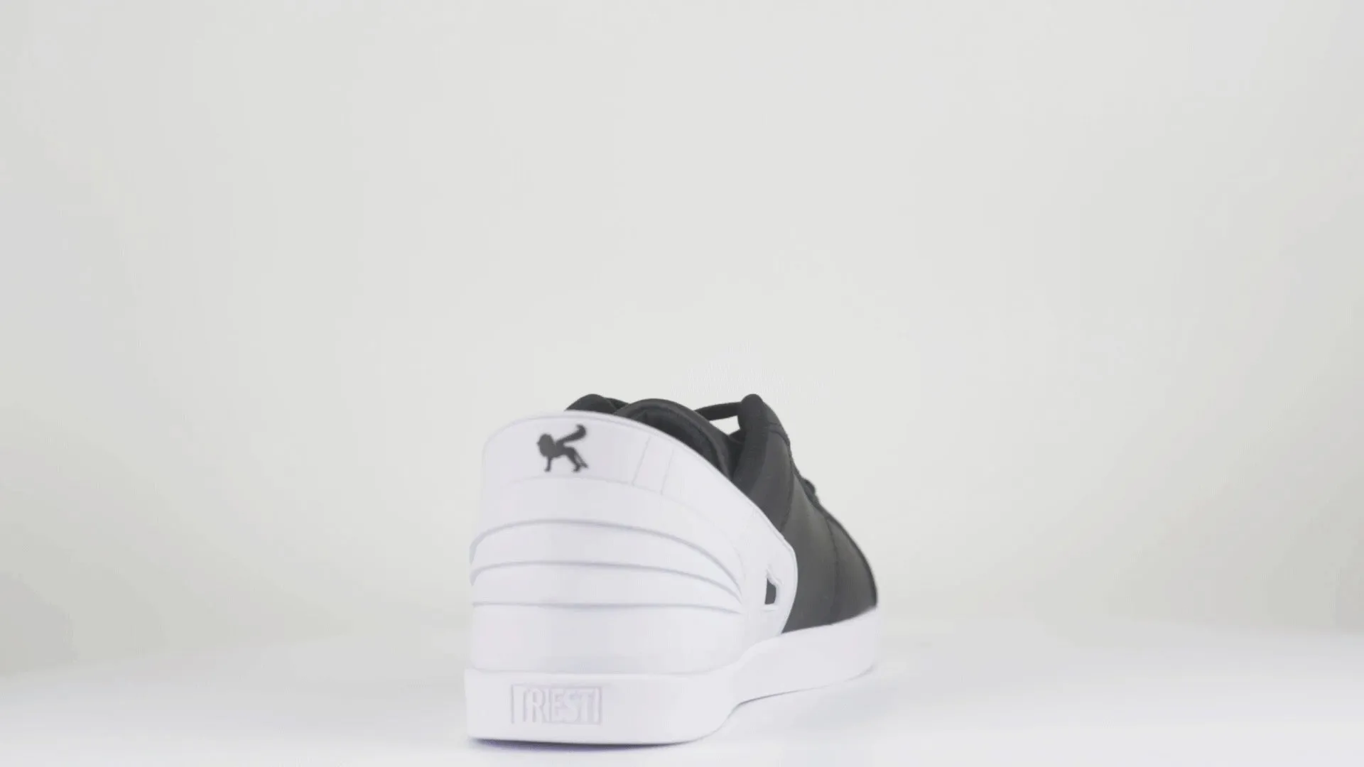 Triesti shoes: Black & White