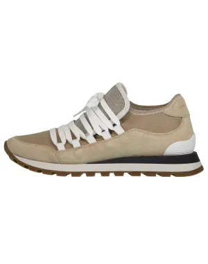Wide Lace Sneaker