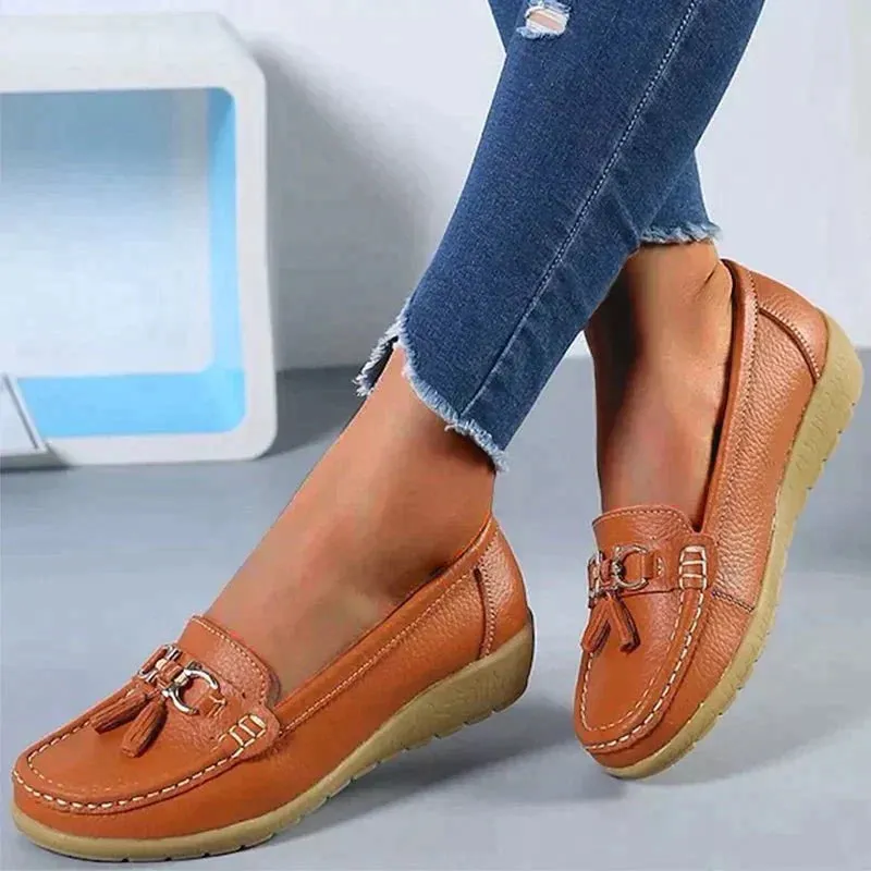 Women flat shoes leather nurse shoes