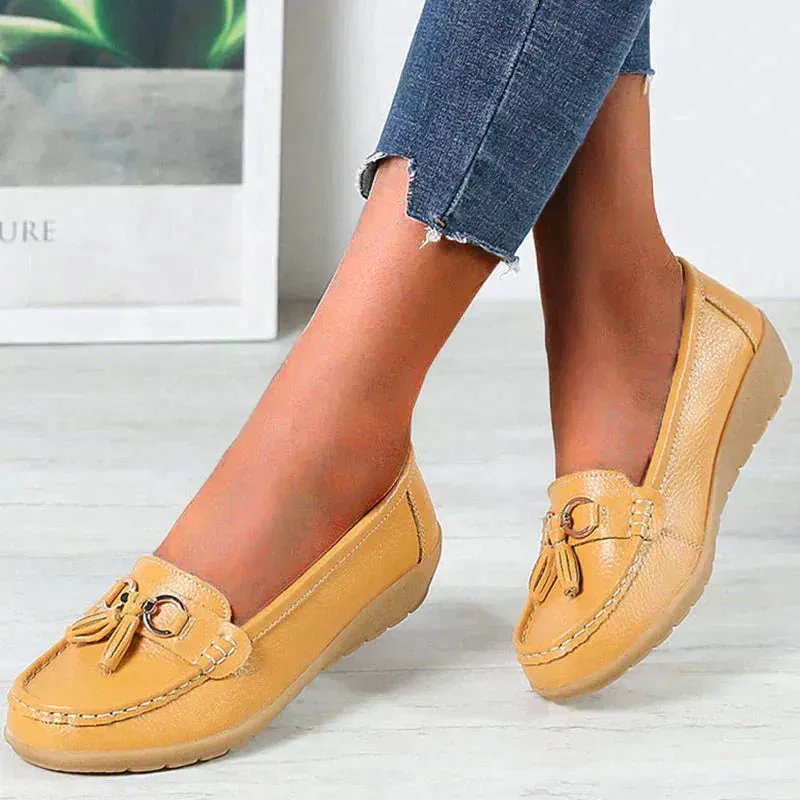 Women flat shoes leather nurse shoes